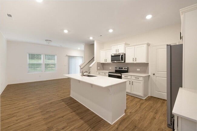 Building Photo - Free Month's Rent! NEW Townhome within Wal...