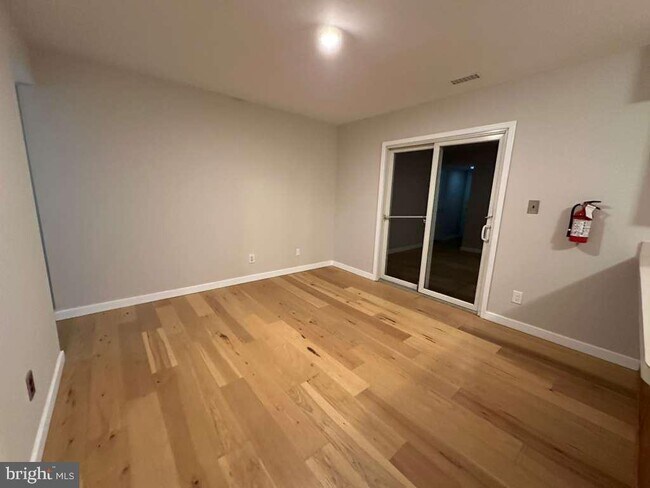 Building Photo - 5 Woodmill Dr