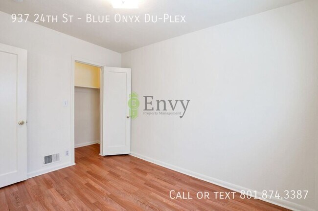 Building Photo - 937 24th St