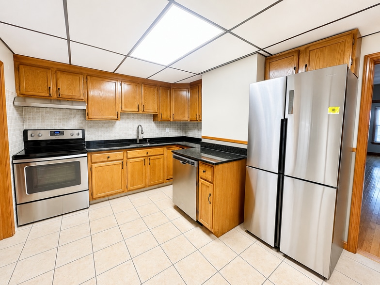 Kitchen - 210 Walnut St