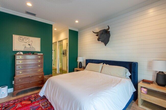 Building Photo - 8217 Xanthus Ln