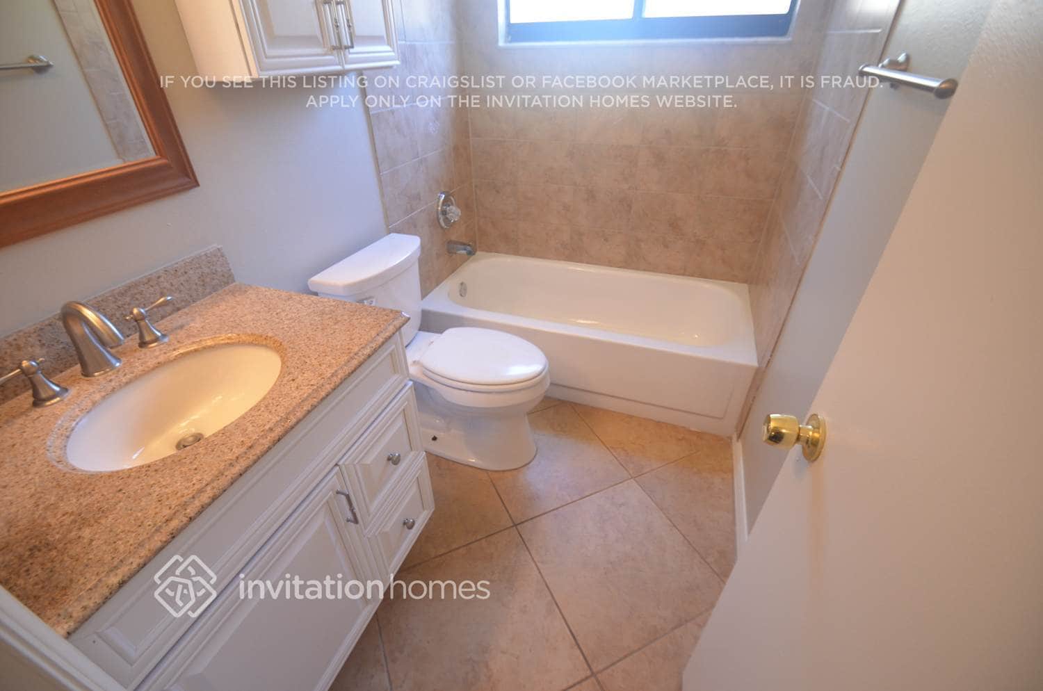 Building Photo - 4806 Foxshire Cir