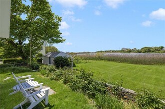 Building Photo - 10 Casey Ct