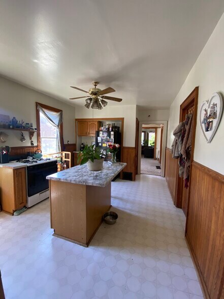 Building Photo - 1712 E Park Pl