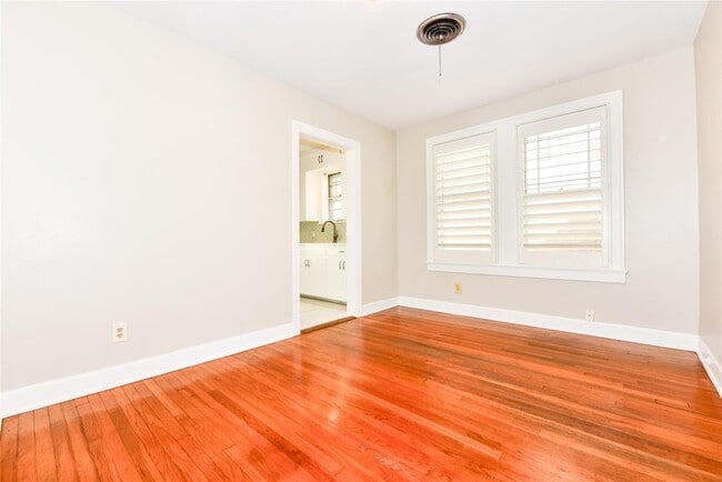 Building Photo - 3908 Becker Ave