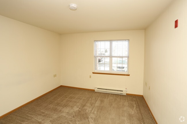 Bedroom - Kenosha Commons