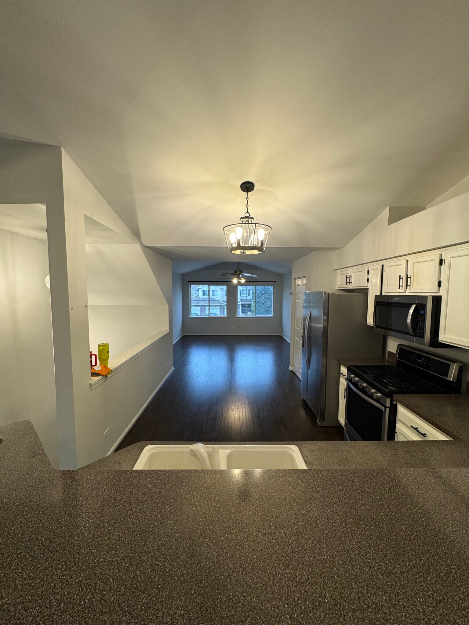 Kitchen to Loft - 268 Camel Bend Ct