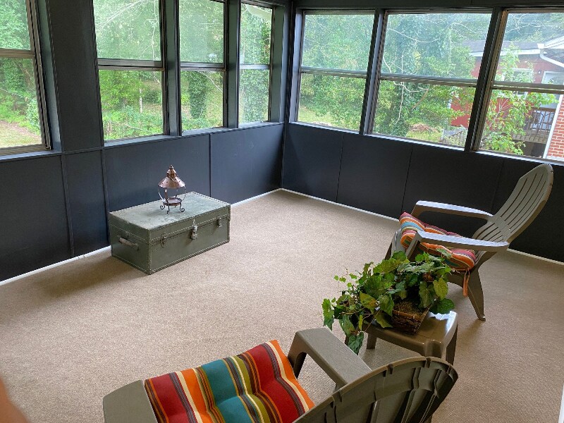 Building Photo - 2778 Delowe Dr