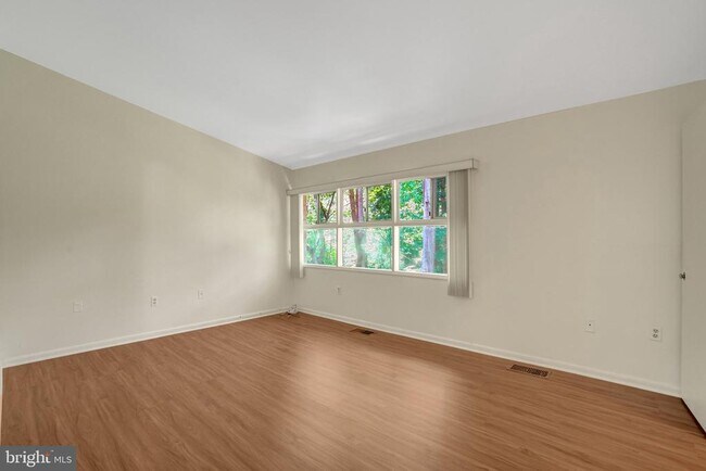 Building Photo - 4771 Parkman Ct