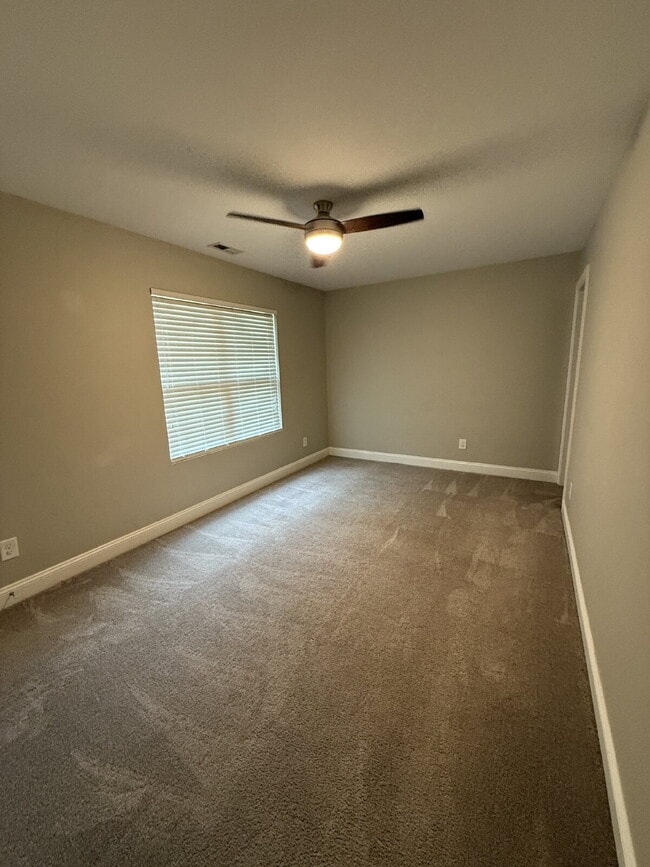 Building Photo - 4506 Coral Dr