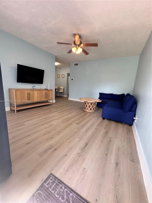 Building Photo - 2200 S Ocean Dr