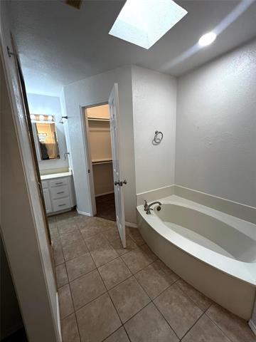 Building Photo - 6300 Brookcrest Dr