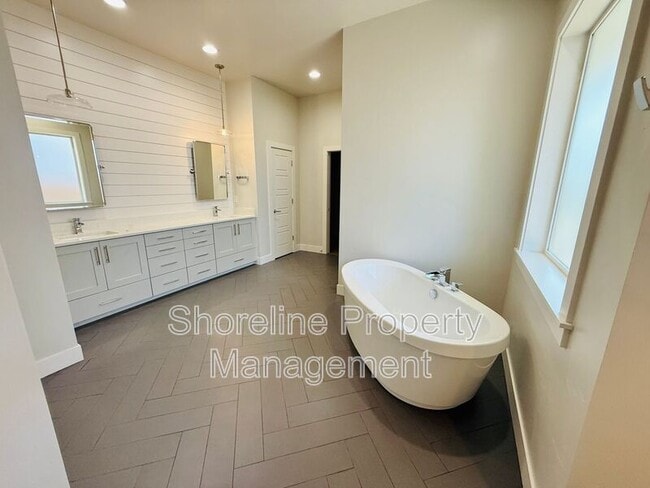 Building Photo - 4014 W Farm View Dr