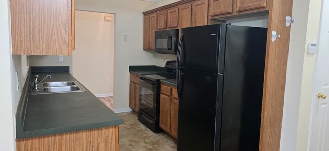 Building Photo - 85 Cashew Ct