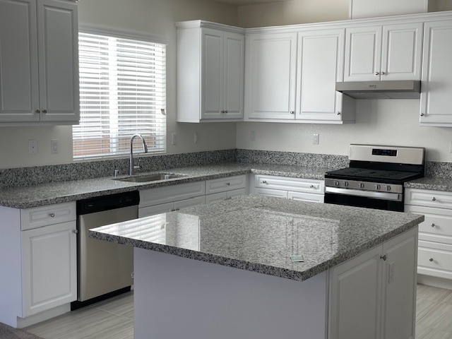 Building Photo - 13758 Carver Ct