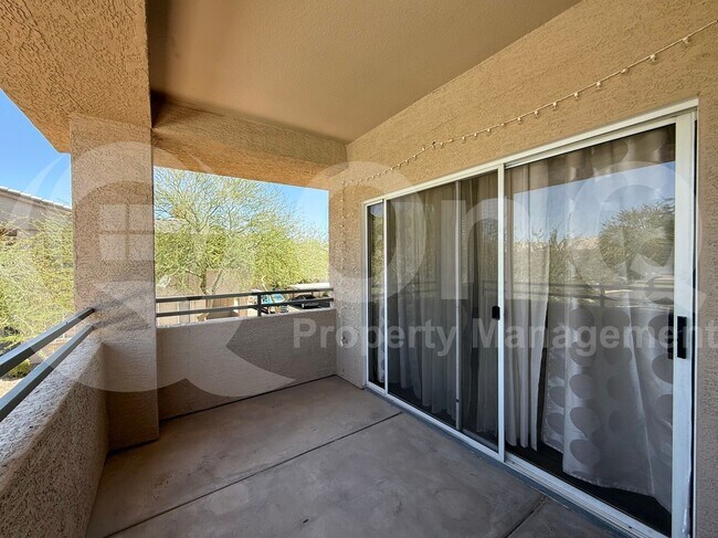 Building Photo - 16013 S Desert Foothills Pkwy