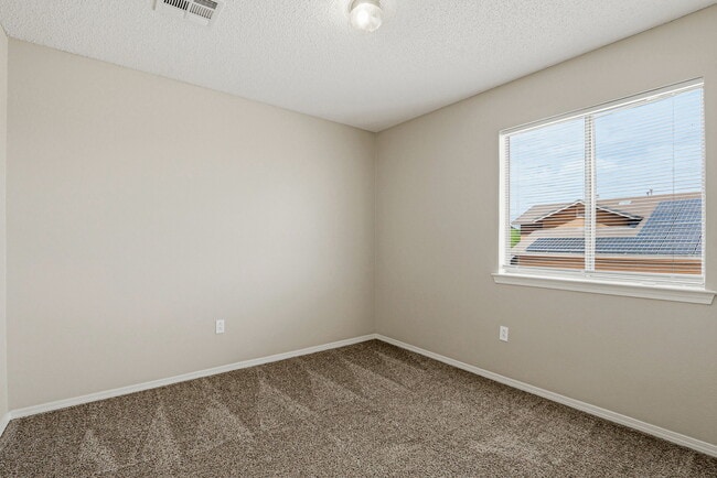 Building Photo - 14160 Lasso Rock Dr