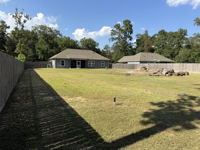 Building Photo - 162 County Rd 2221
