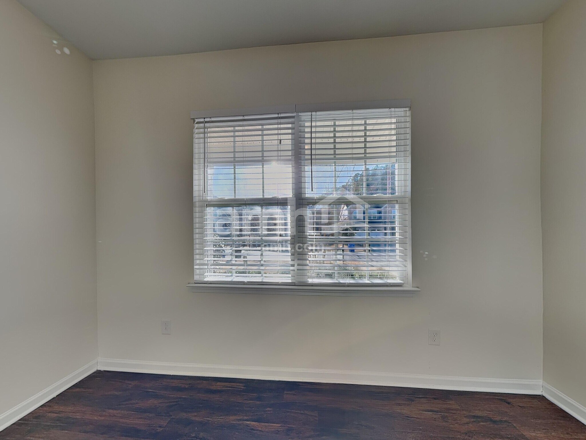 Building Photo - 128 Cherry Bark Dr