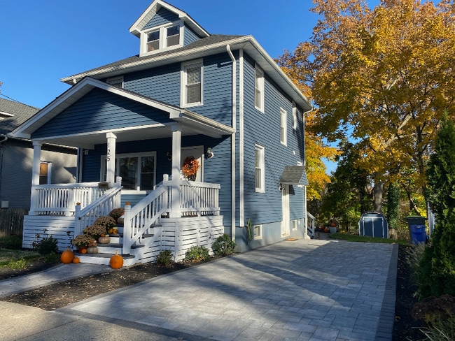 Building Photo - 125 Hamilton St