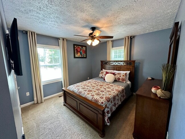 Building Photo - Remarkable Value. Unbeatable Location.