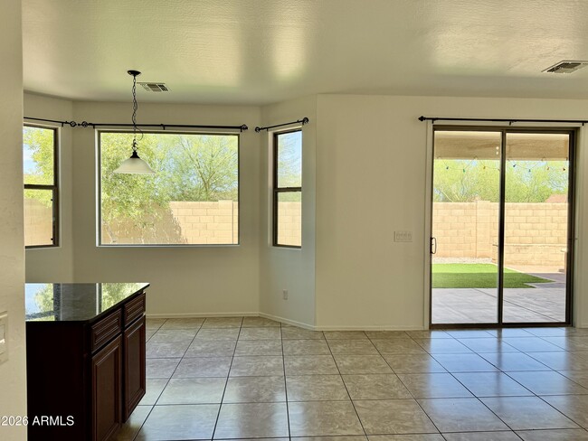 Building Photo - 3340 S Sunland Dr