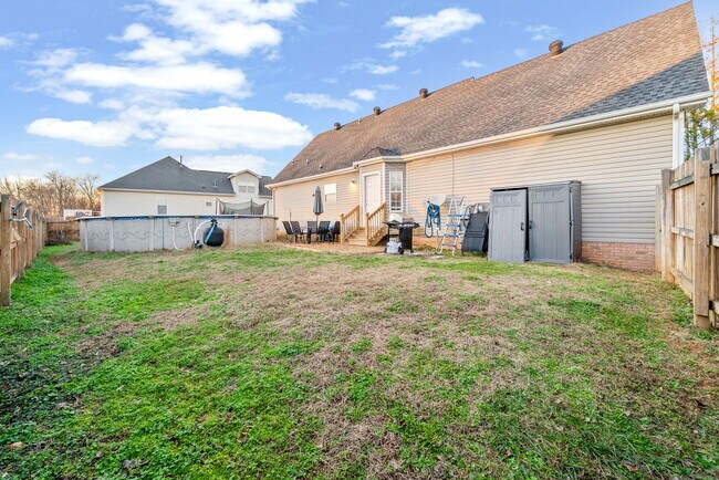 Building Photo - 1700 Cedar Springs Cir