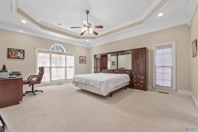 Building Photo - 121 Cheekwood Dr
