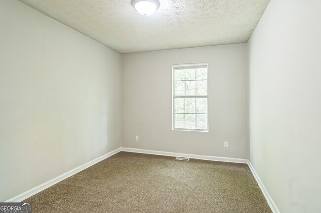Building Photo - 5638 Fair Creek Way