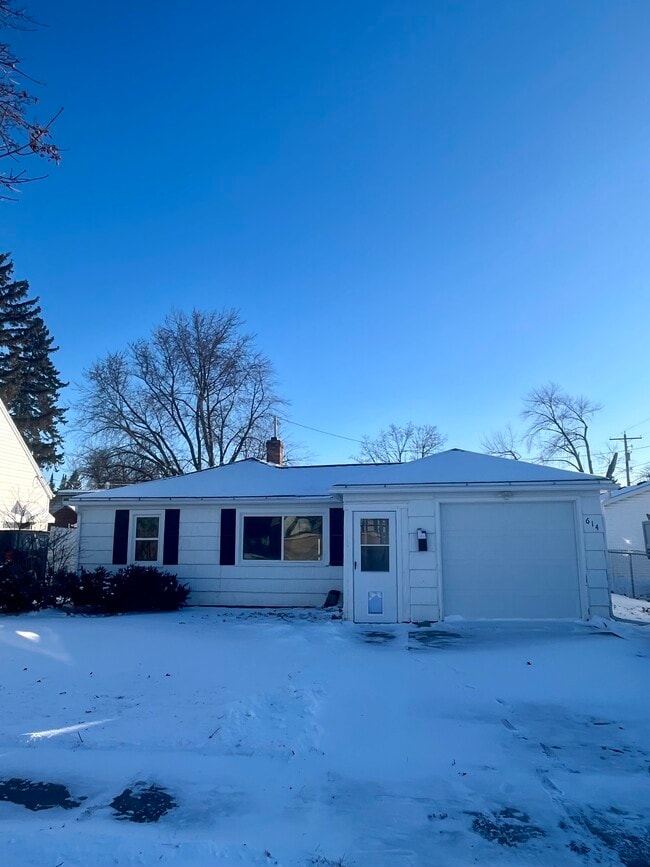 Building Photo - 614 Reed St