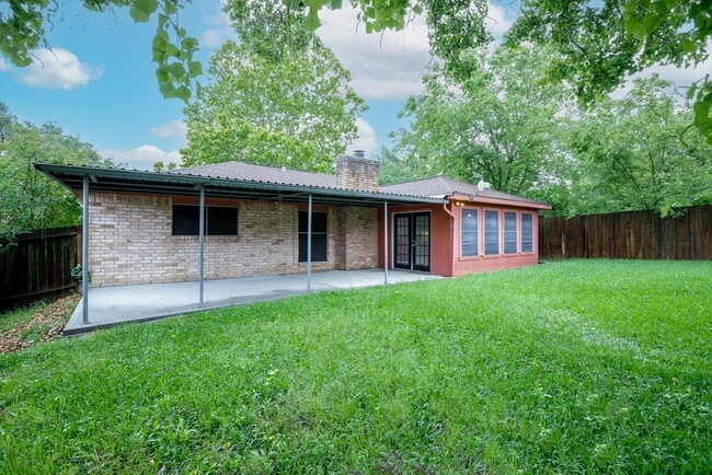 Building Photo - 13215 Lake Breeze Ln