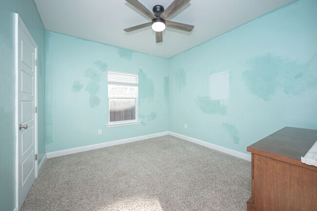 Building Photo - 1013 Silverbell Cv