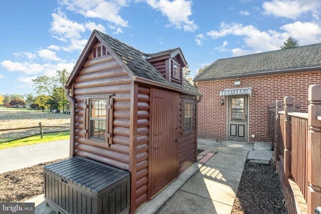 Building Photo - 800 Spruce St