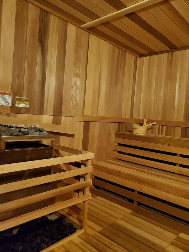 Building Photo - 1600 NE 1st Ave