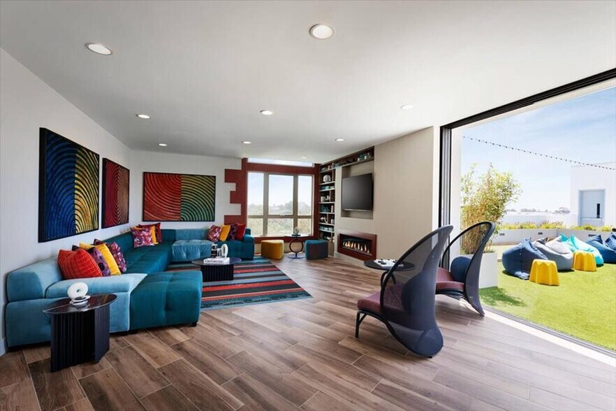 Building Photo - 3798 7th Ave