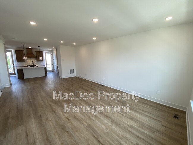 Building Photo - 4815 Jackson Vlg Pkwy