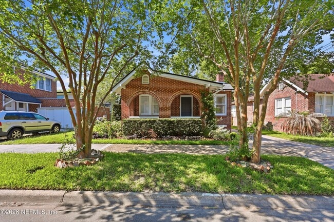 Building Photo - 2614 Dellwood Ave