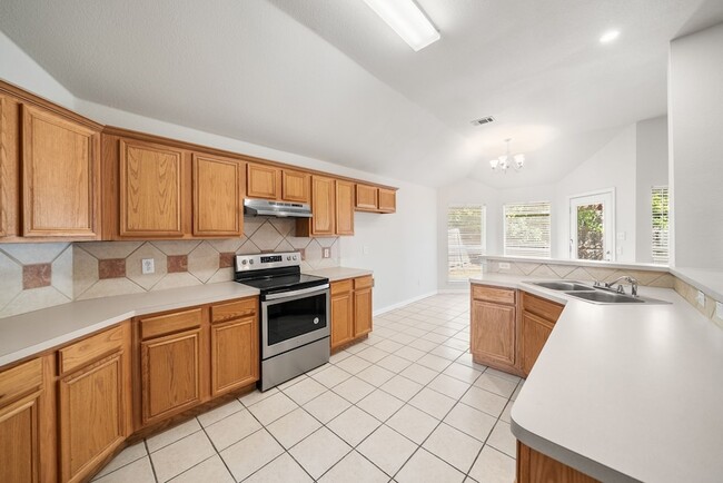 Building Photo - 6507 Watch Hill Ct