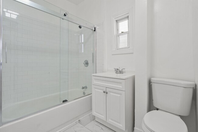 Building Photo - 149 Culver Ave