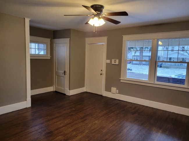 Building Photo - 621 Dearborn Ave