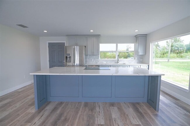 Building Photo - 583 FL-559