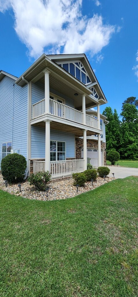 Building Photo - 910 McCathern Ave