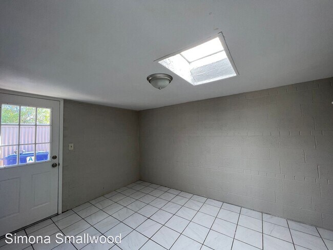 Building Photo - 4 br, 2 bath House - 101 S Evelyn Avenue