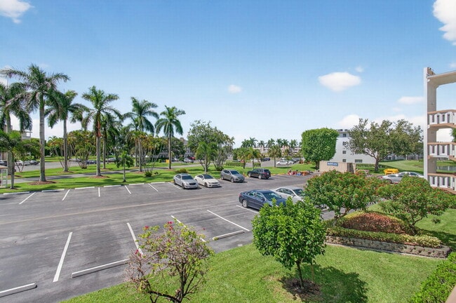 Building Photo - 2015 Cornwall A