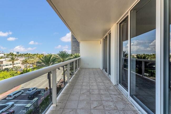 Building Photo - 9595 Collins Ave