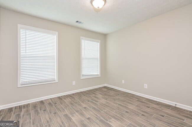 Building Photo - 85 Windward Dr