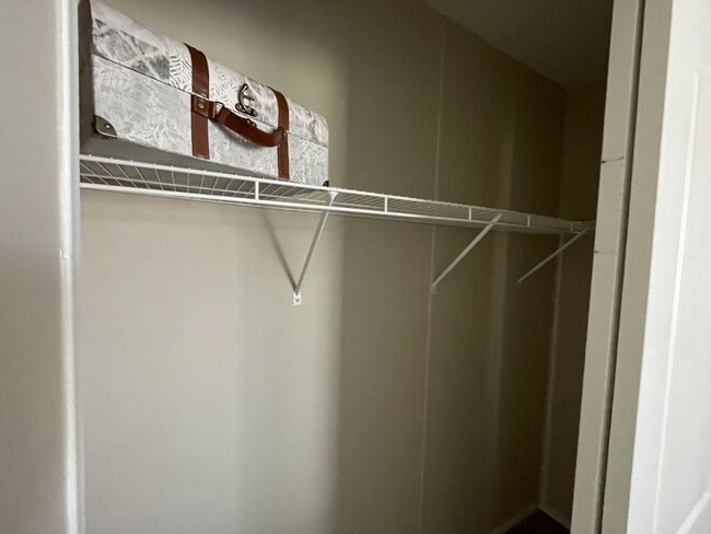 Building Photo - 6448 Golden Nugget Dr