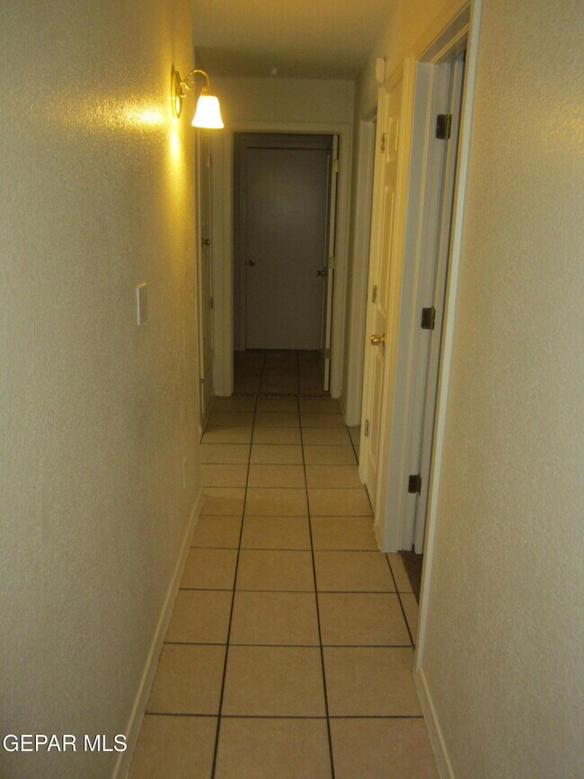 Building Photo - 6572 Dakota Ridge Dr