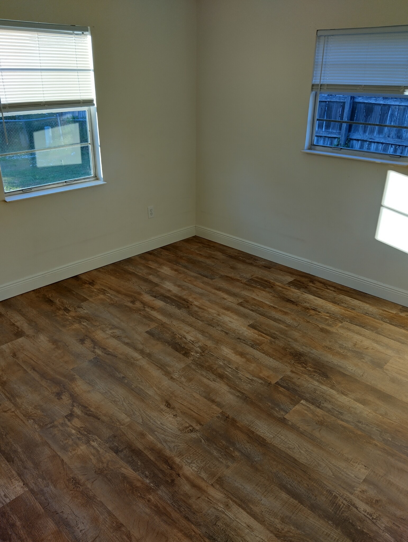 Building Photo - 2305 86th Ave