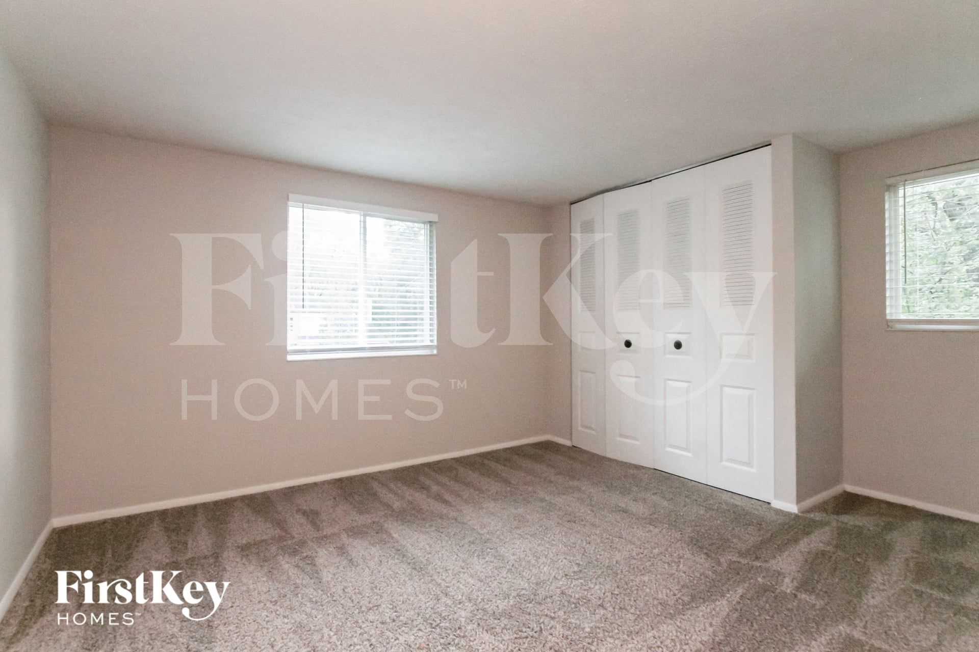 Building Photo - 11567 Creekside Ln